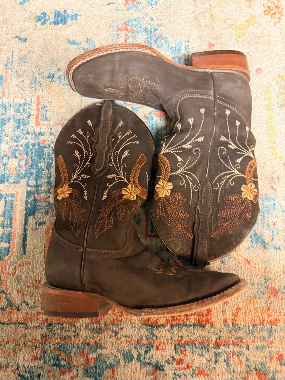 Centenario Ladies 7.5 Brown Embroidered Western Cowboy Boots